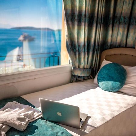 Foca Kumsal Hotel Екстер'єр фото