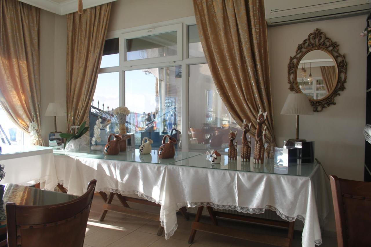 Foca Kumsal Hotel Екстер'єр фото